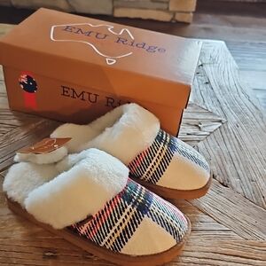 Women's Plaid Slippers - White and Brown
